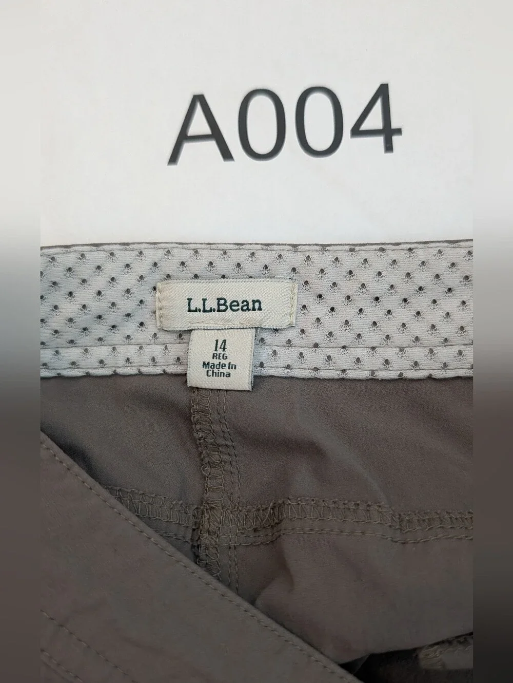 L.L. Bean Women's Gray Hiking Pants Sz 14 - Picture 12 of 12